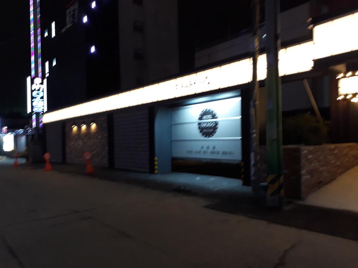 Hotel Chicago Changwon Eksteriør billede